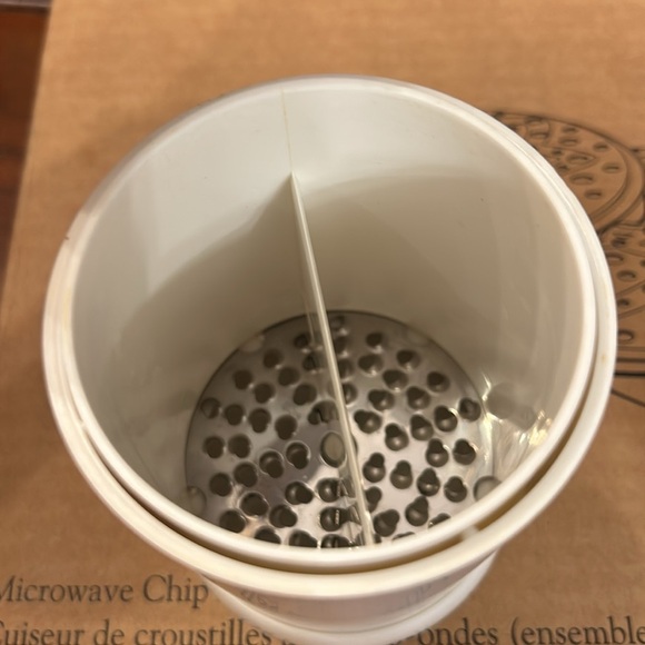 The Pampered Chef Bundle. Bread tube heart. Decorator and chip maker. NEW - Picture 9 of 11